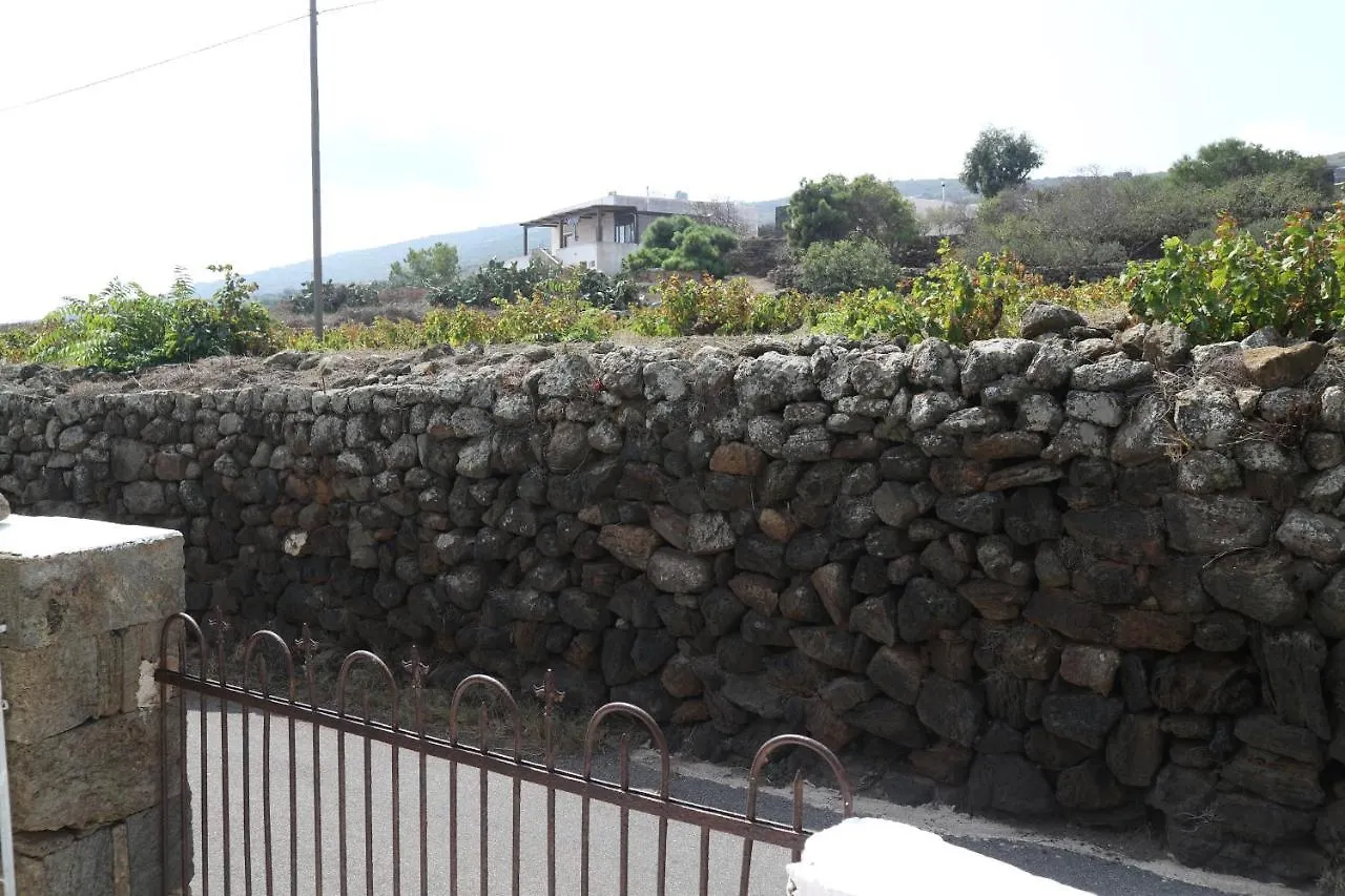 Holiday home Dammuso Nonna Franca A Cinque Minuti Dall Arco Dell Elefante Villa Kamma