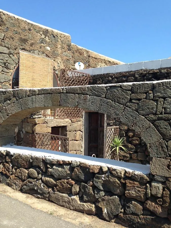 Holiday home Dammuso Nonna Franca A Cinque Minuti Dall Arco Dell Elefante Villa Kamma Italy